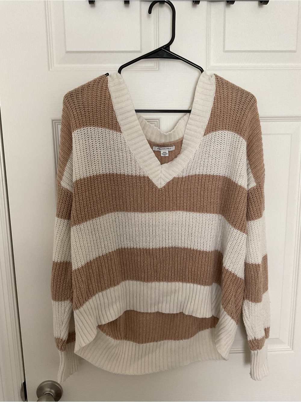American Eagle Outfitters Striped V-Neck Sweater in Cream and Tan